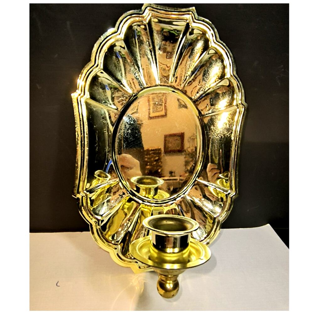 1585.  Vintage HomCo Candle Sconce Shell Back Gold Tone